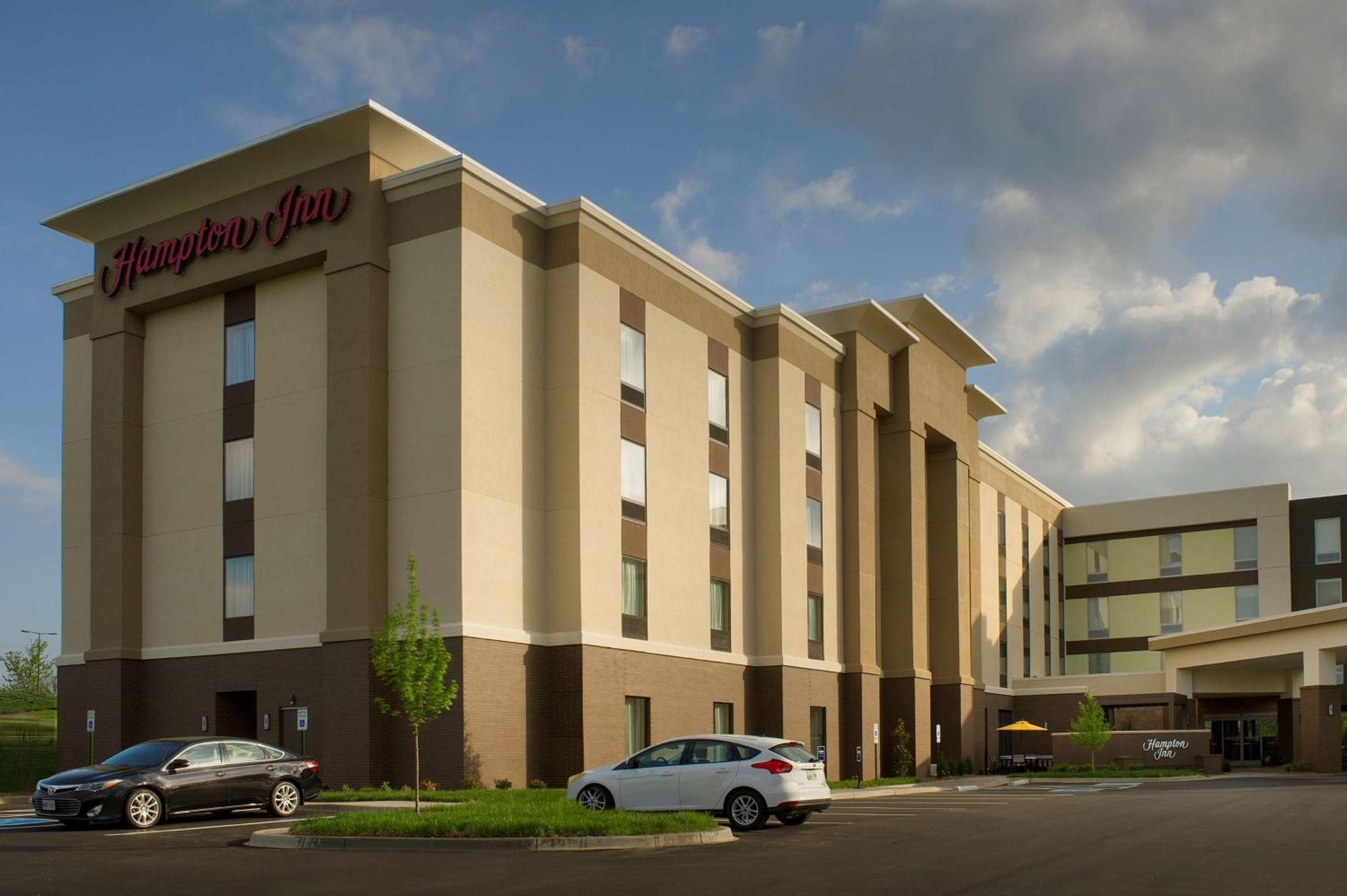 Hampton Inn Louisville East Hurstbourne Экстерьер фото