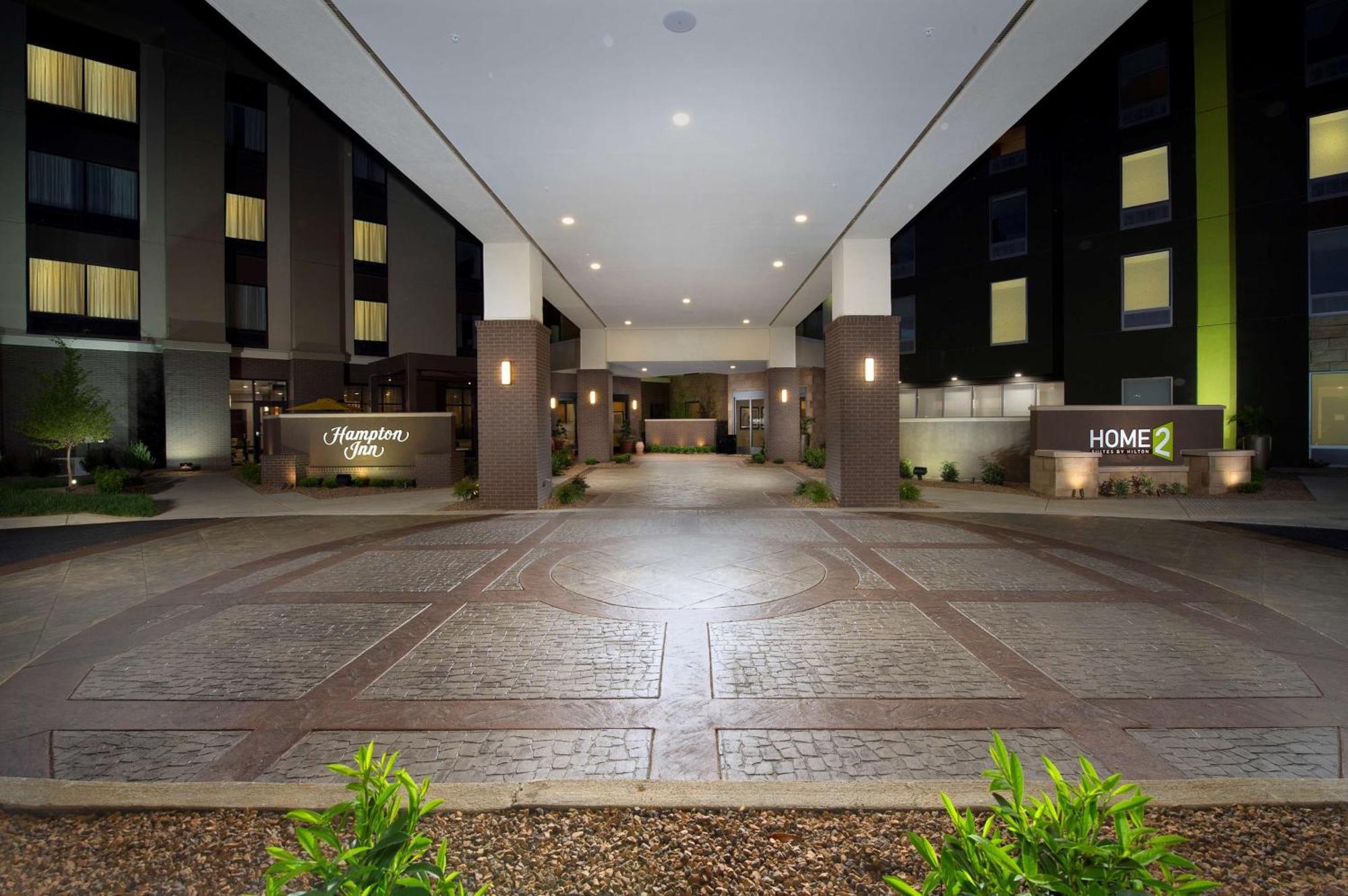 Hampton Inn Louisville East Hurstbourne Экстерьер фото